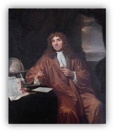 http://upload.wikimedia.org/wikipedia/commons/9/94/Jan_Verkolje_-_Antonie_van_Leeuwenhoek.jpg